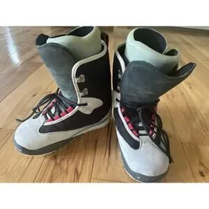 90’s Vintage Burton Freestyle Snowboard Boots Men\'s size 9 Gray and White 90 main image 4